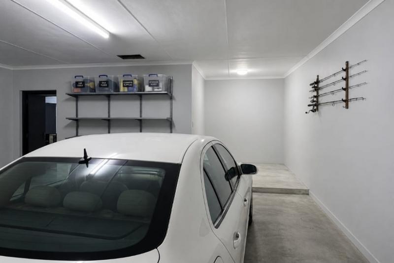 4 Bedroom Property for Sale in Hartenbos Heuwels Western Cape